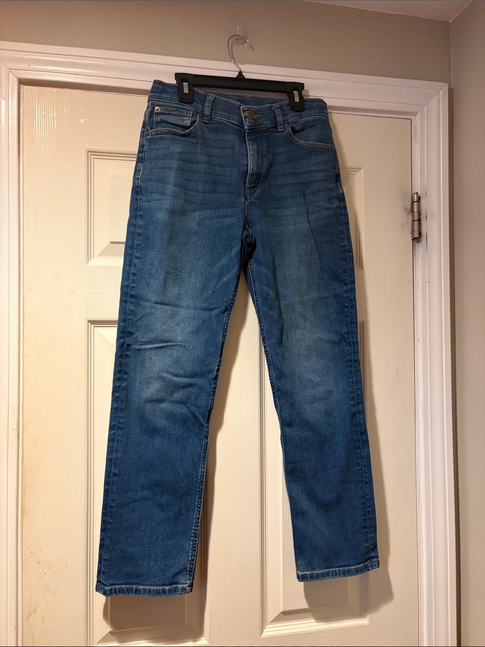 Vineyard Vines Teen Blue Straight-Leg Jeans in 14 with 28" waist